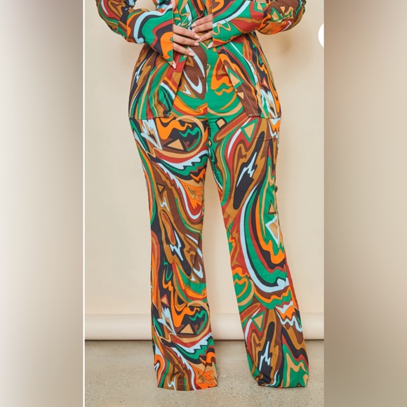 Plus multi abstract print chiffon flare pants - Picture 2 of 6